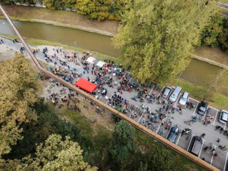 Otvoritev kolesarske CE-SˇT-SˇE-136